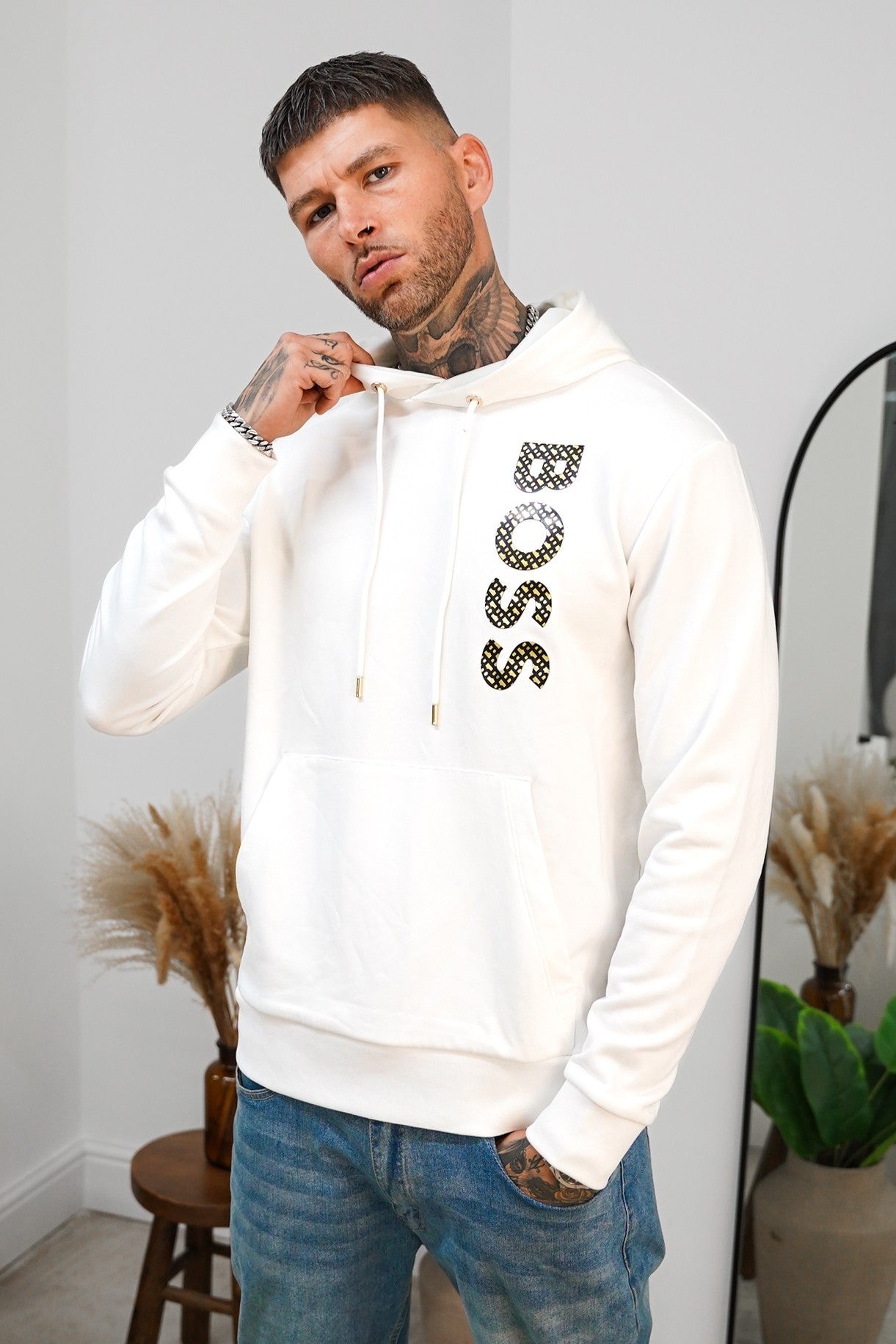 LUXURY HUB BOSS SEEGER HOODIE