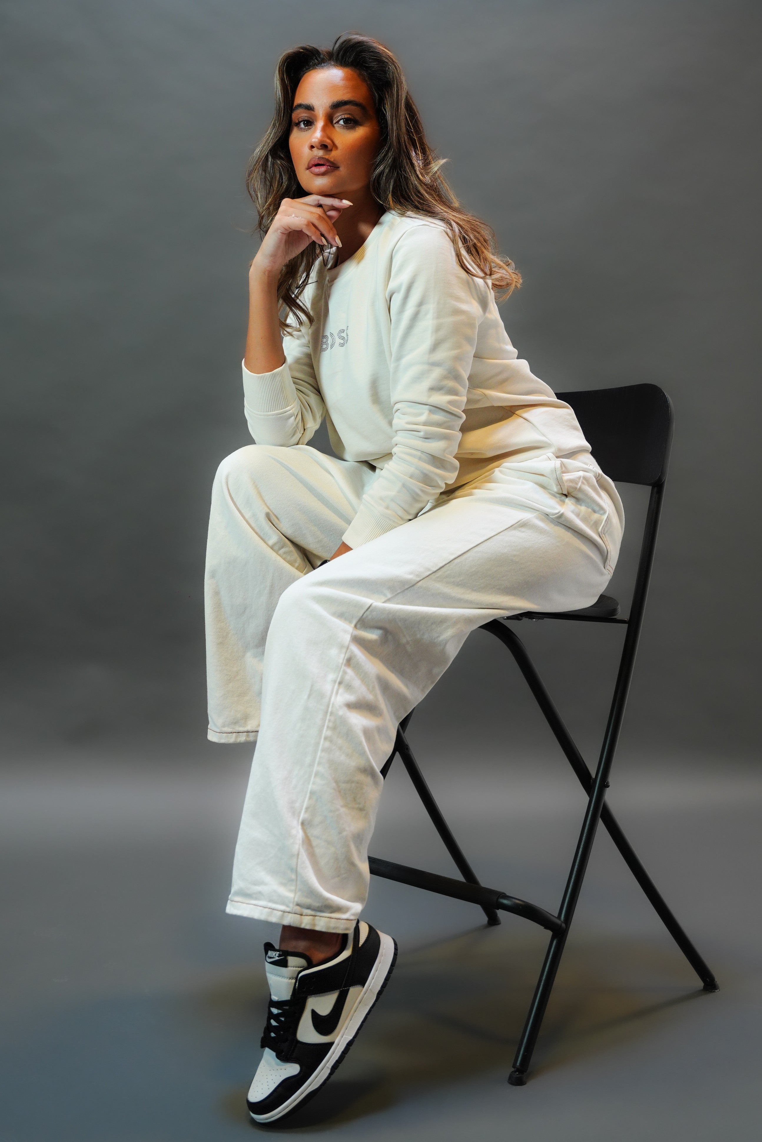 LUXURY HUB BOSS DIAMANTE LOGO SWEATSHIRT