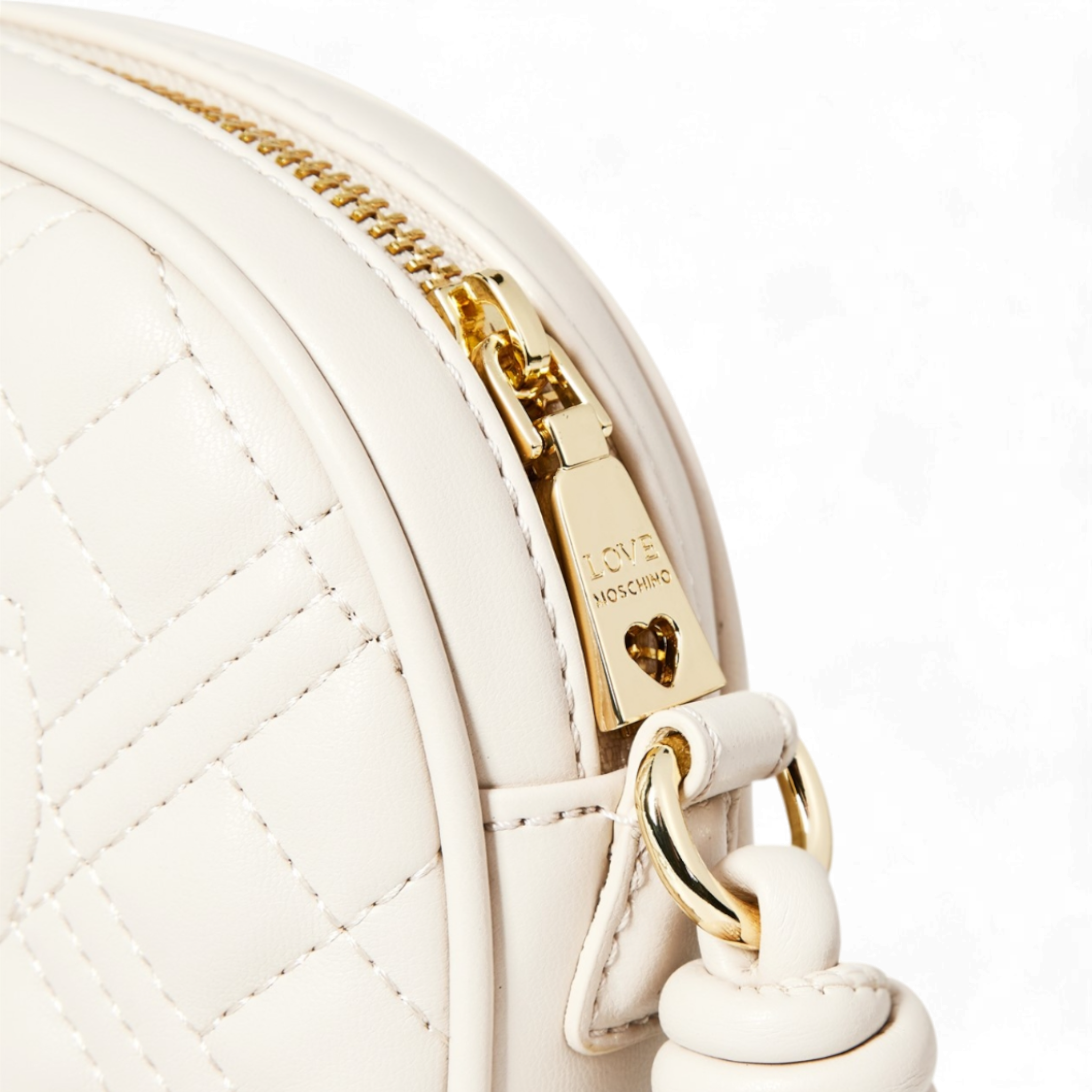 LUXURY HUB LOVE MOSCHINO SUPER QUILT OVAL BAG