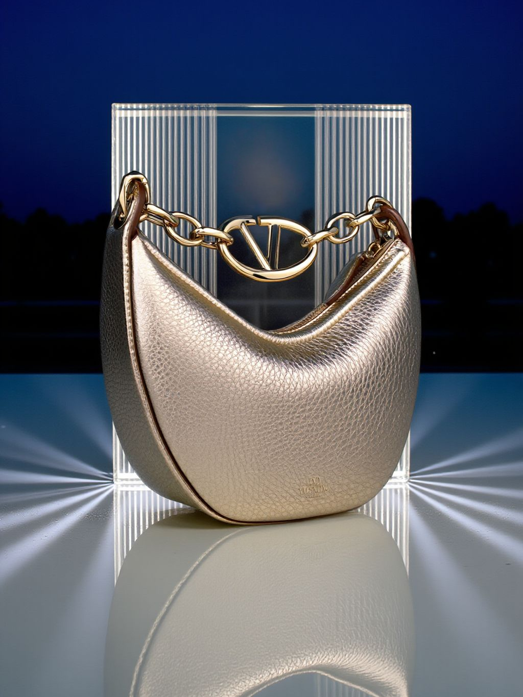 LUXURY HUB VALENTINO GARAVANI VG VLOGO MINI MOON