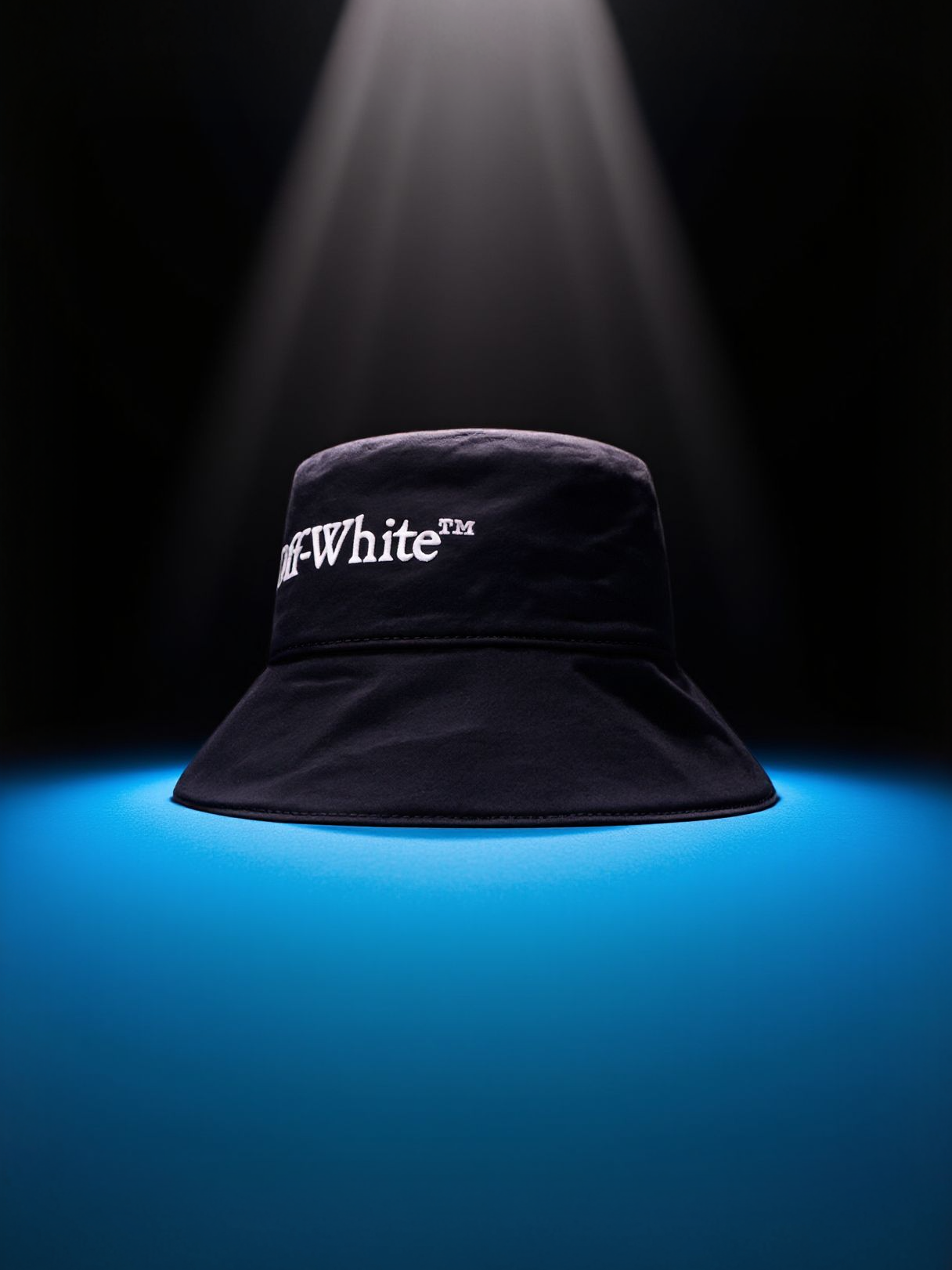 LUXURY HUB OFF WHITE NY LOGO BOOKISH BUCKET HAT