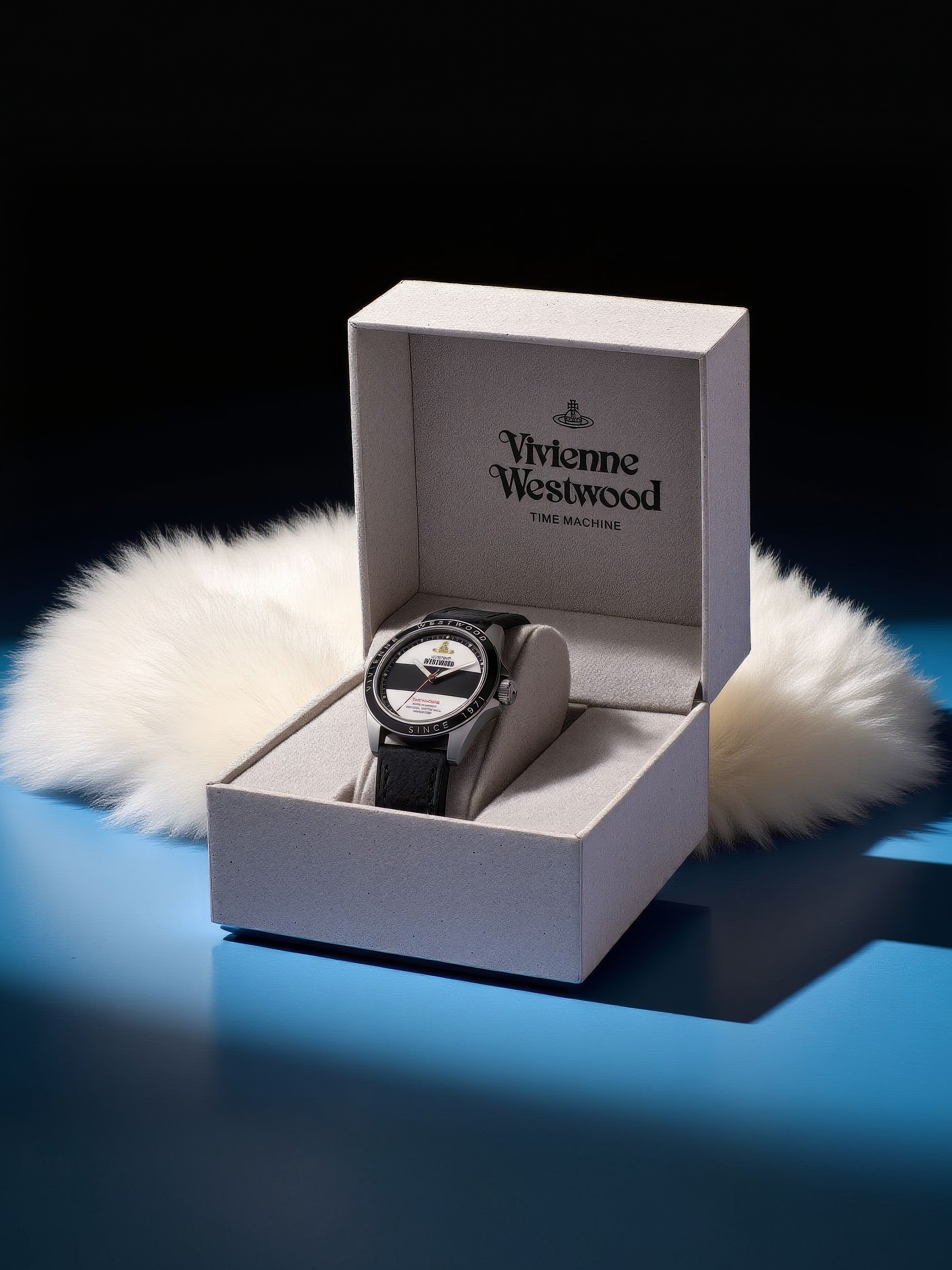 LUXURY HUB VIVIENNE WESTWOOD VIVIENNE WESTWOOD THE BLACKWALL WATCH VV293BKBK