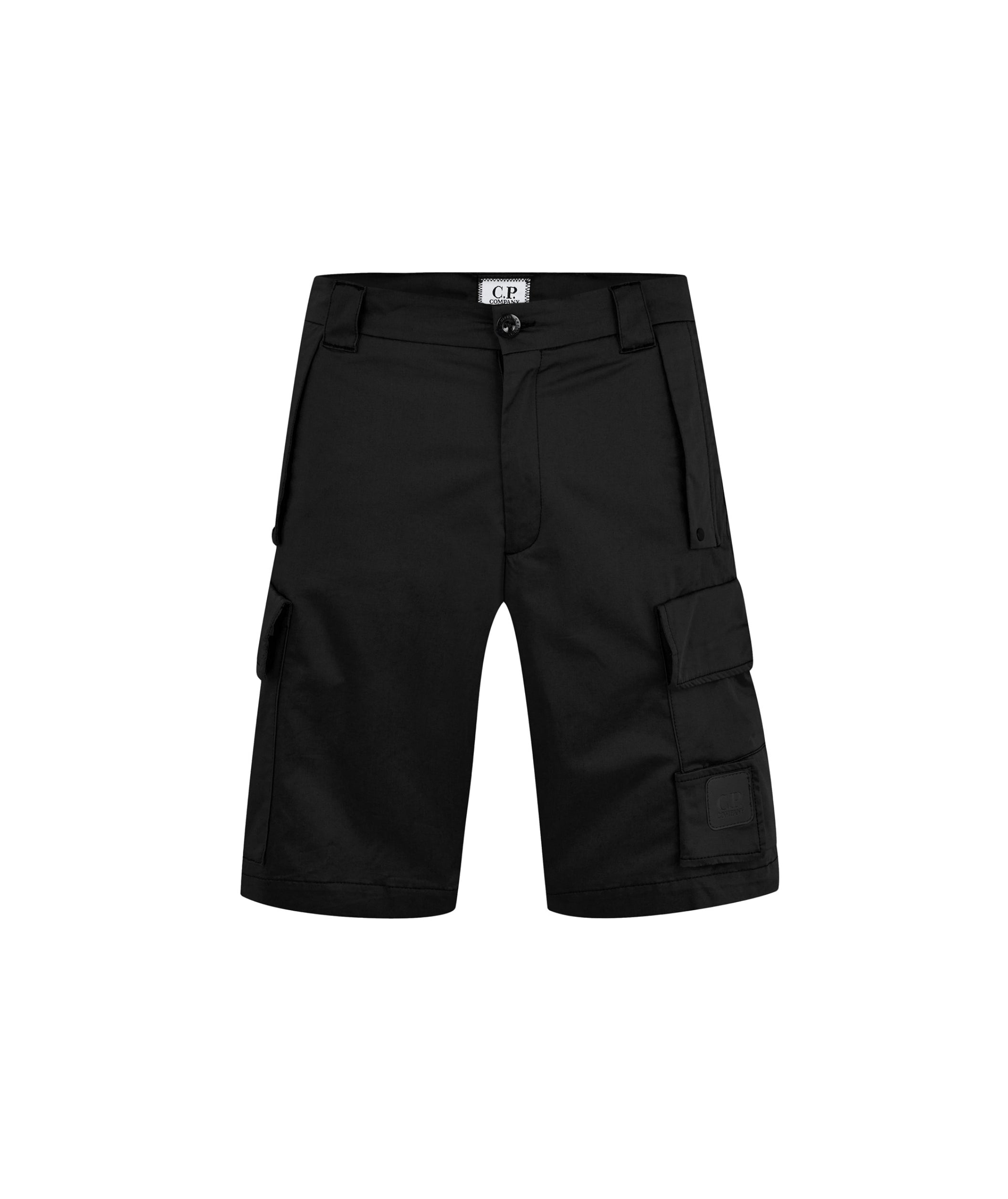 LUXURY HUB CP COMPANY METROPOLIS LENS CARGO SHORTS