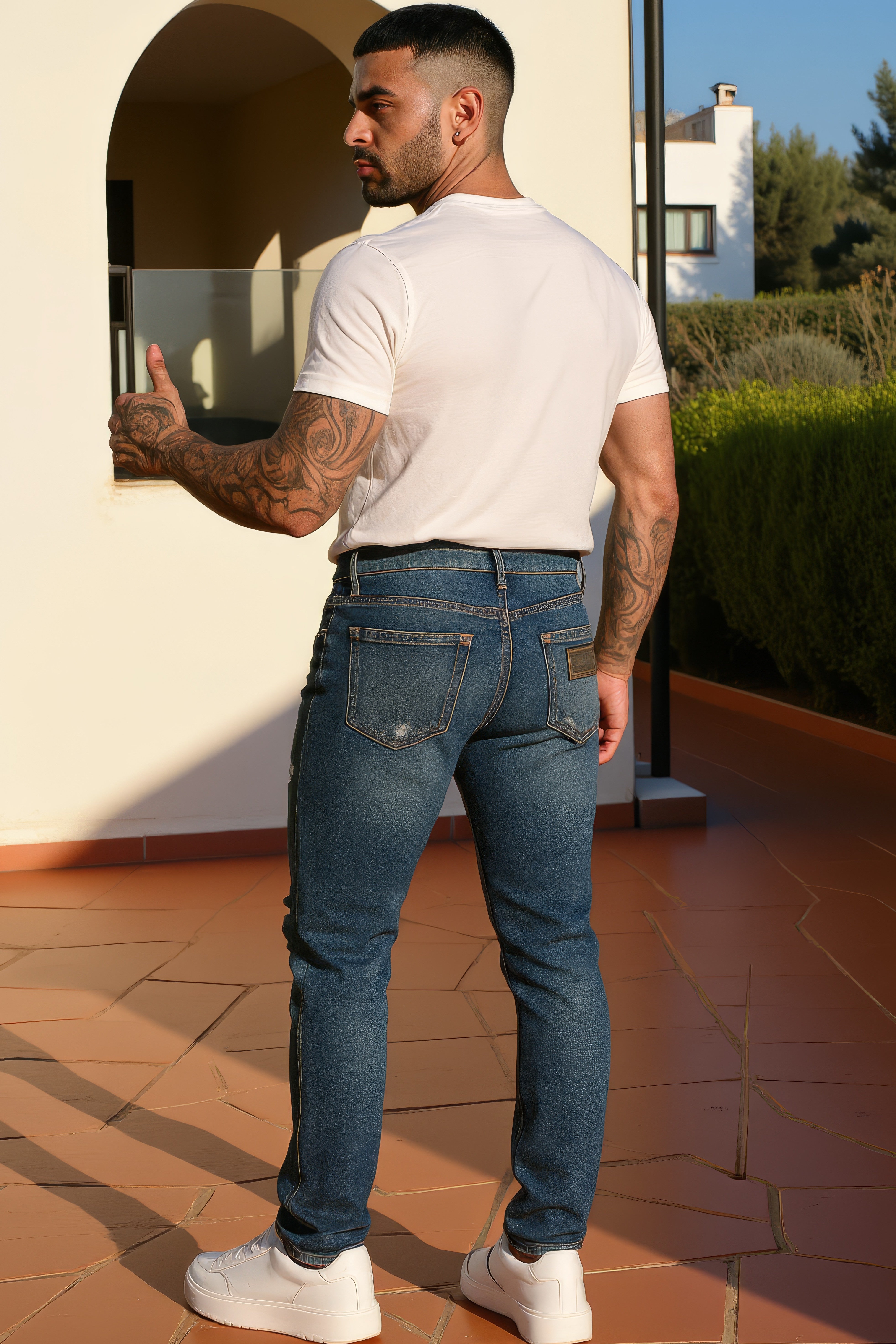 LUXURY HUB DOLCE AND GABBANA RIPPED JEANS