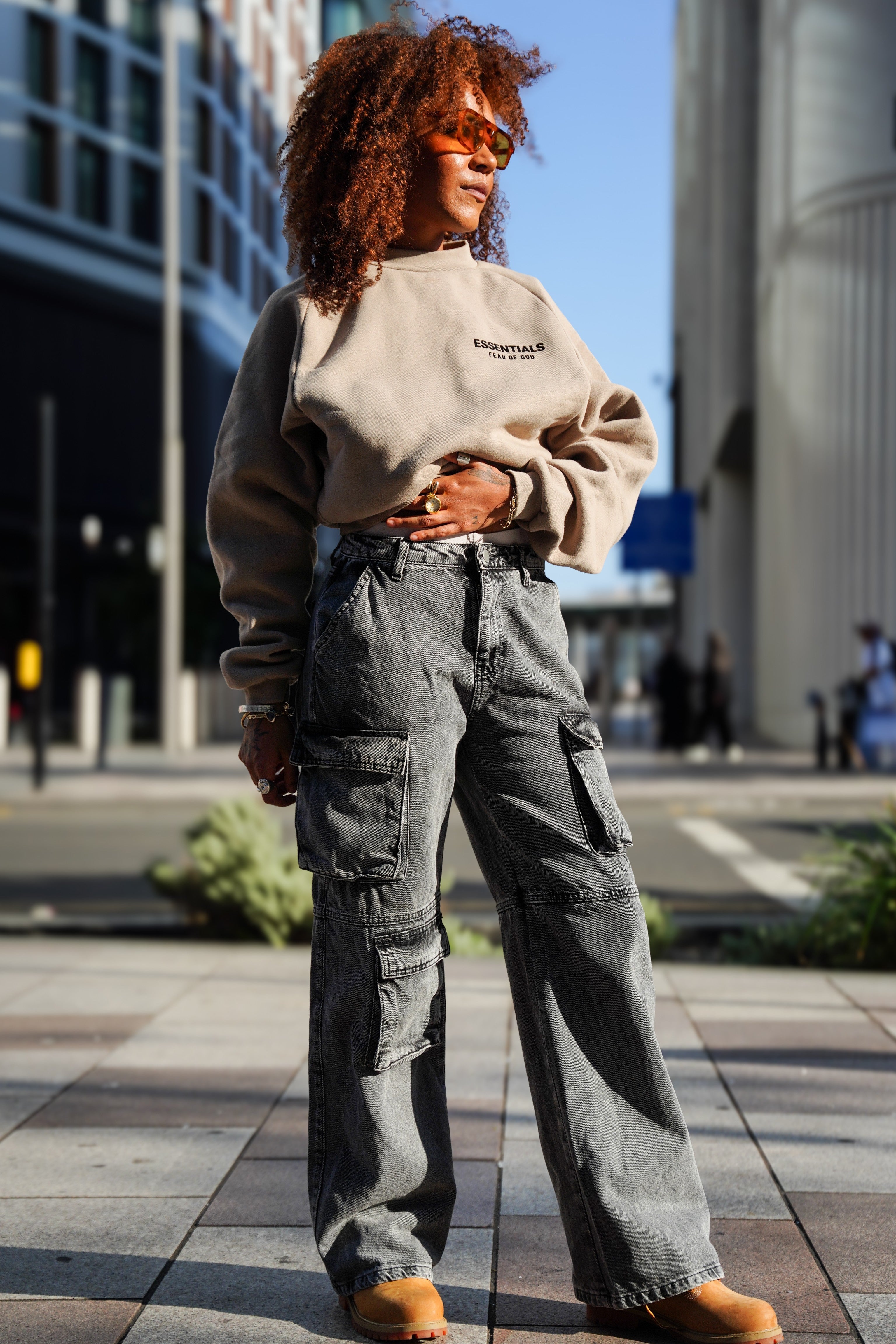 LUXURY HUB FEAR OF GOD ESSENTIALS CREW NECK SWEATSHIRT