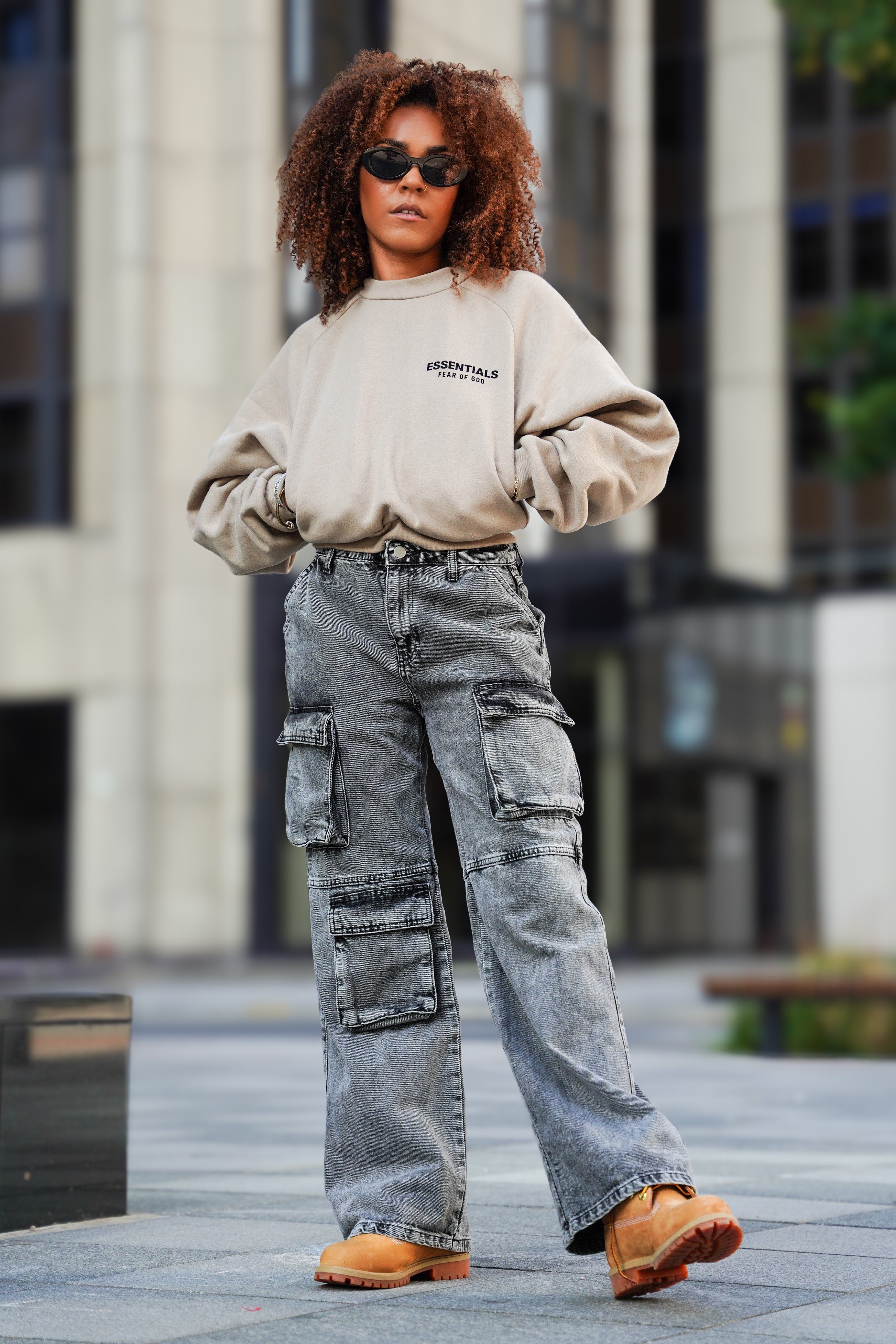 LUXURY HUB FEAR OF GOD ESSENTIALS CREW NECK SWEATSHIRT
