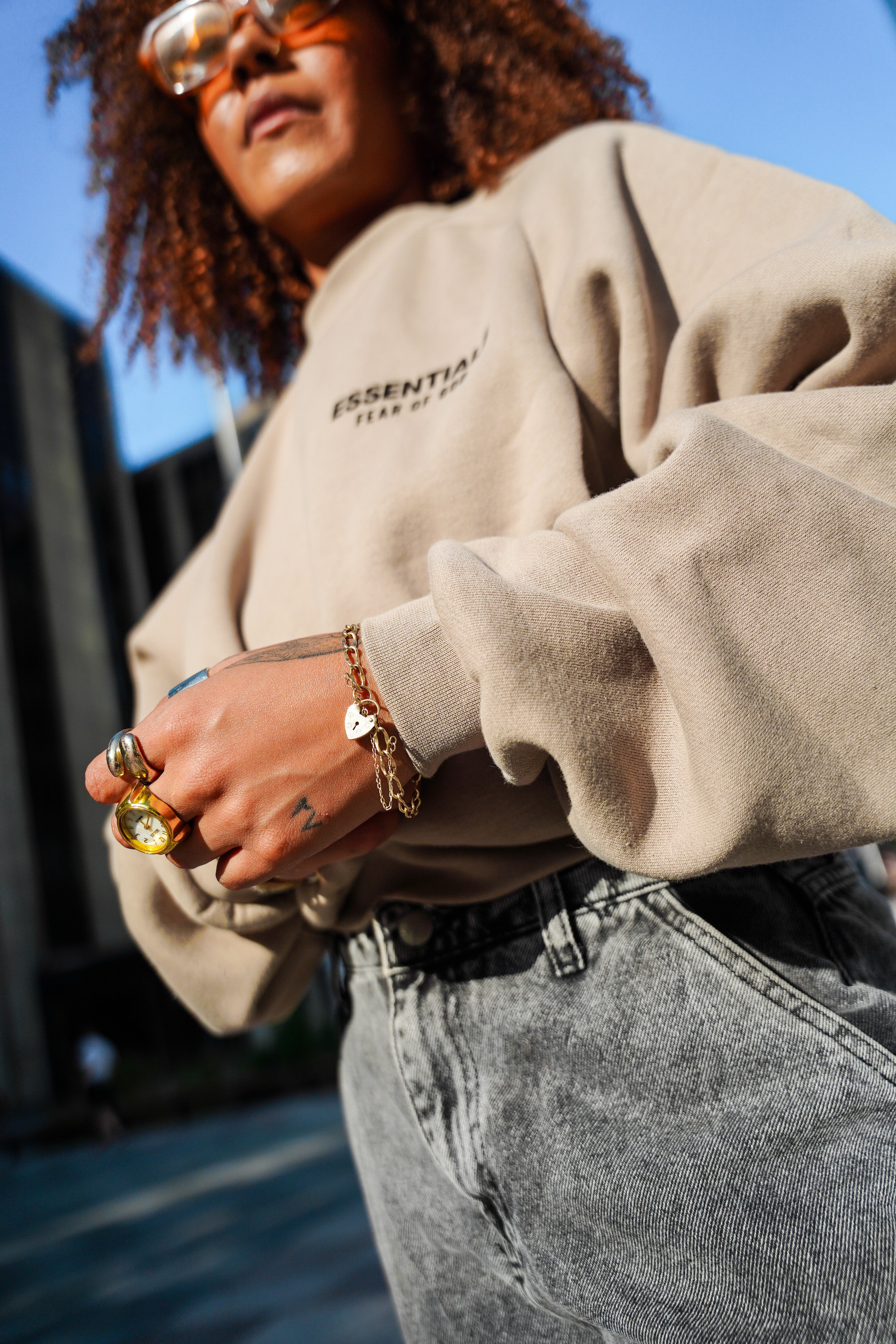 LUXURY HUB FEAR OF GOD ESSENTIALS CREW NECK SWEATSHIRT