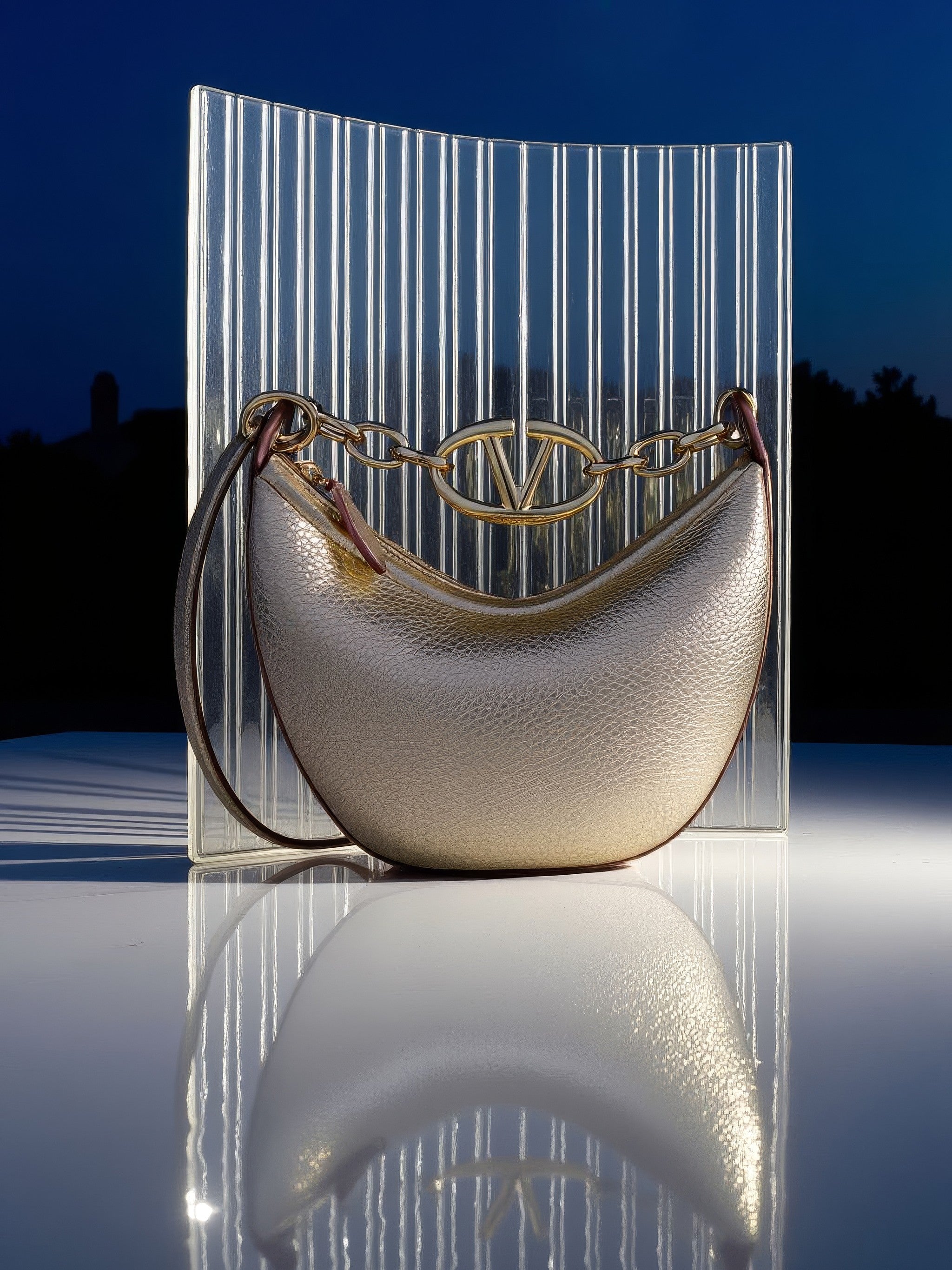LUXURY HUB VALENTINO GARAVANI VG VLOGO MINI MOON