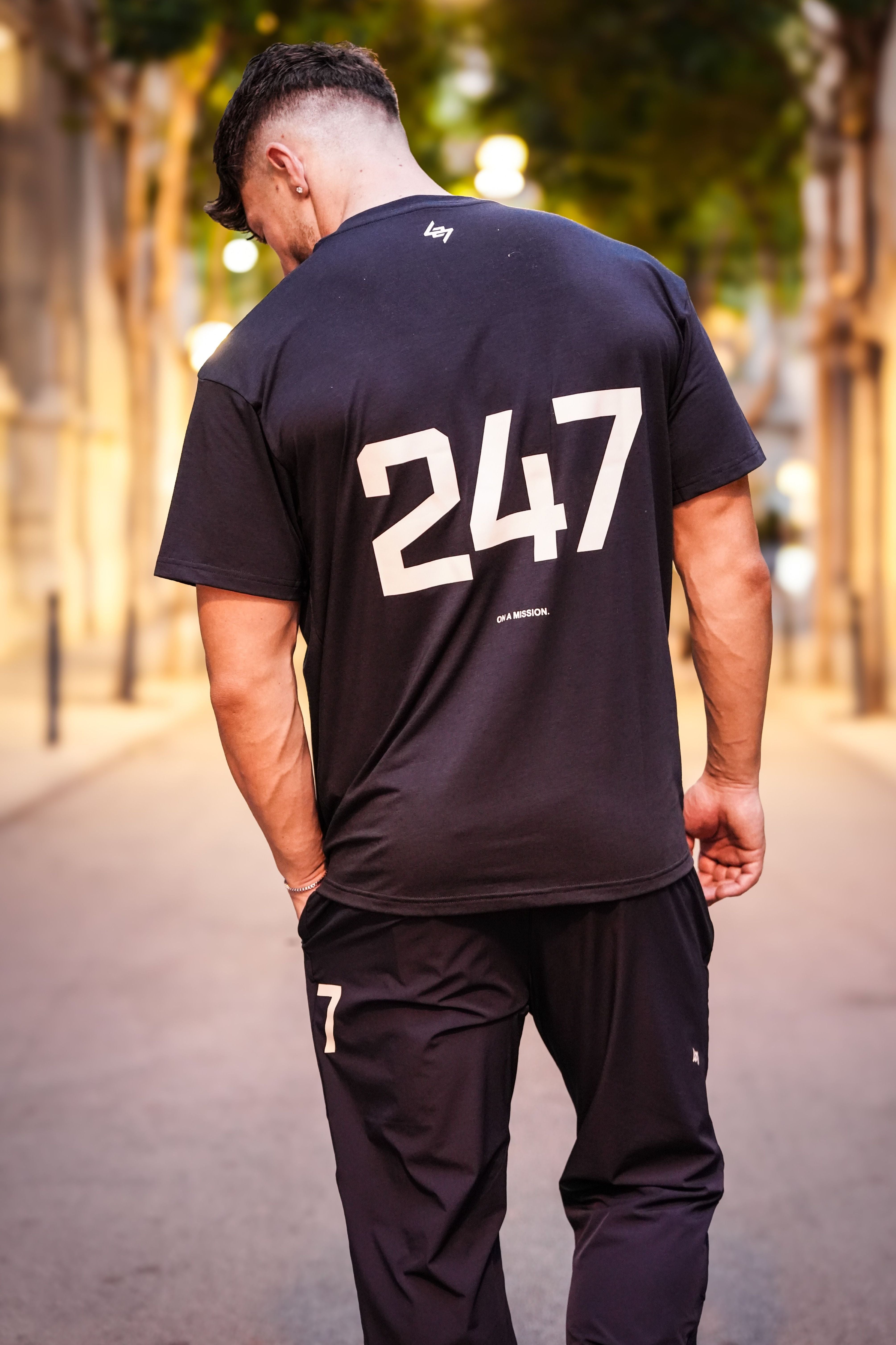 LUXURY HUB REPRESENT 247 MEN'S 247 OVERSIZED TEE