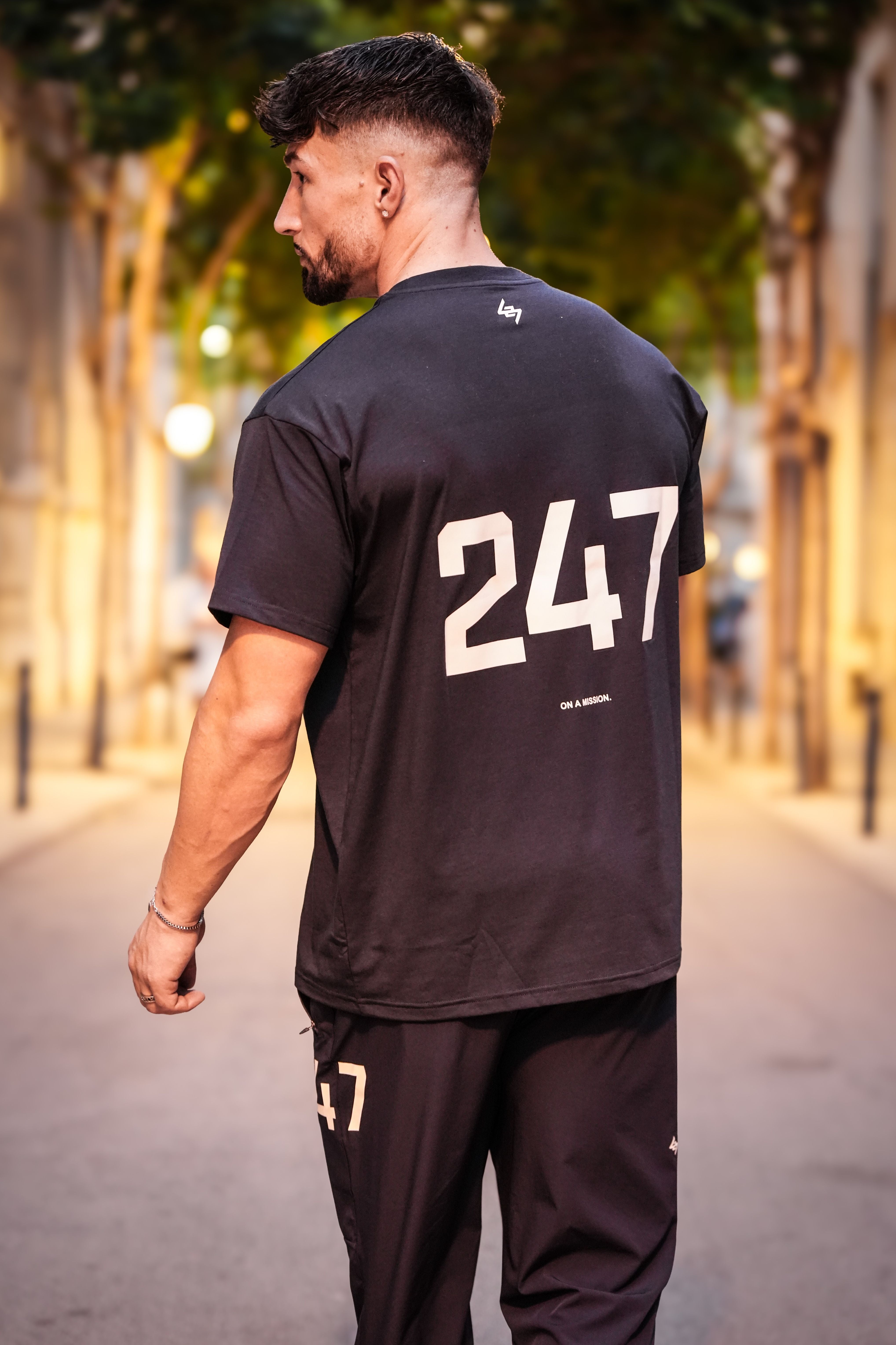 LUXURY HUB REPRESENT 247 MEN'S 247 OVERSIZED TEE